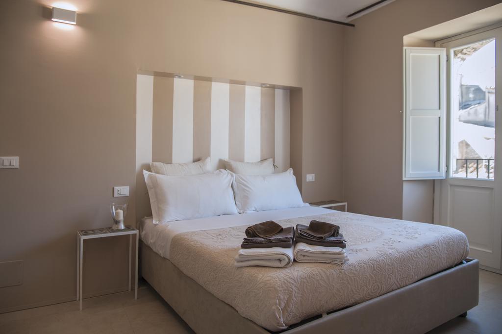 Kalote' On The Roof Apartments Noto Ngoại thất bức ảnh